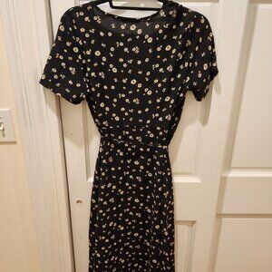 Bohemian Dress With Small Floral Print, V-Neckline And Waist Tie